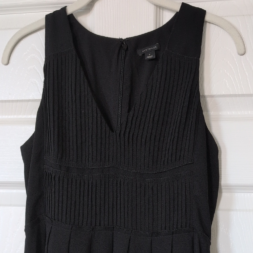 Ann Taylor Black Textured Midi Dress